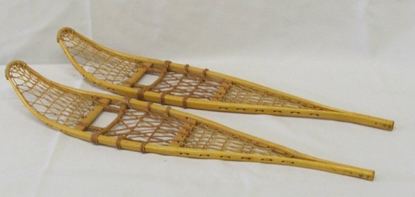  Inuit snow shoes