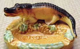 photo of alligator ashtray