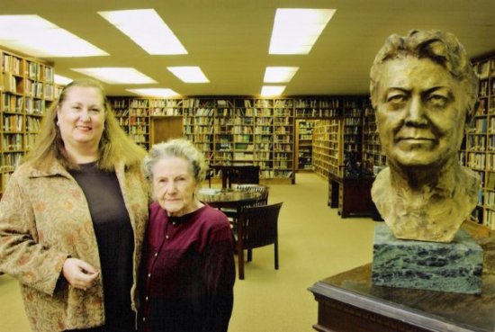 photo of Garrett Library