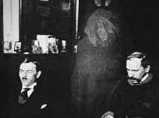 photo of Kluski seance