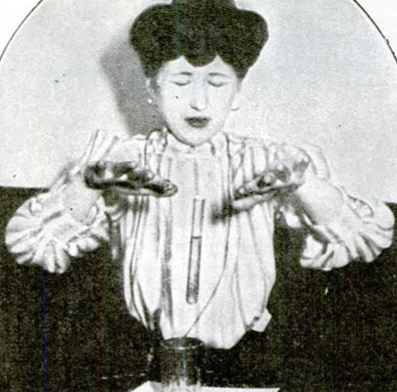 Tomczyk levitating a test tube